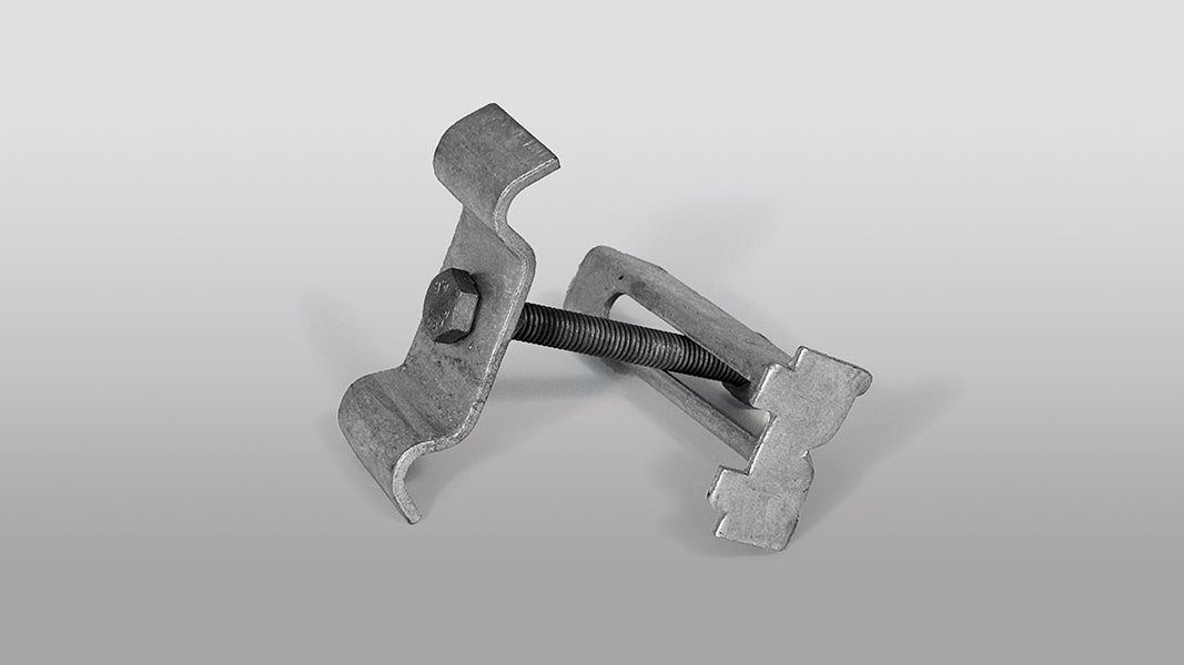 Retaining clip for press grate